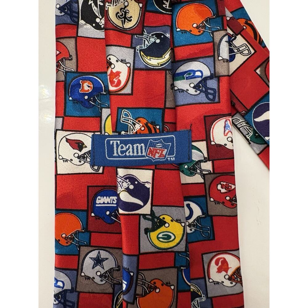 Vintage Men’s Team NFL Helmet Logo Silk Tie Made in USA - Picture 4 of 5